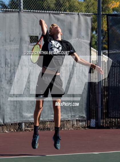 Thumbnail 3 in 5A CHSAA Individual Championships Day 1 photogallery.