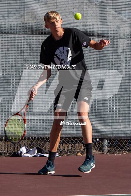 Thumbnail 1 in 5A CHSAA Individual Championships Day 1 photogallery.
