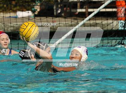Thumbnail 2 in St. Ignatius vs Archbishop Mitty (Tri-Valley Invitational) photogallery.