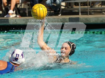 Thumbnail 2 in St. Ignatius vs Archbishop Mitty (Tri-Valley Invitational) photogallery.