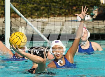 Thumbnail 3 in St. Ignatius vs Archbishop Mitty (Tri-Valley Invitational) photogallery.