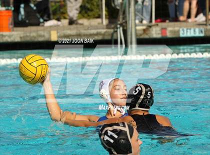 Thumbnail 2 in St. Ignatius vs Archbishop Mitty (Tri-Valley Invitational) photogallery.