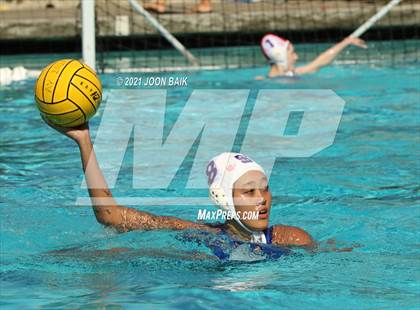 Thumbnail 3 in St. Ignatius vs Archbishop Mitty (Tri-Valley Invitational) photogallery.