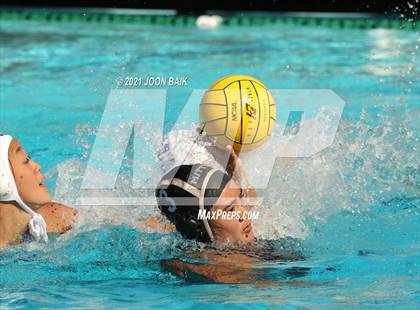 Thumbnail 3 in St. Ignatius vs Archbishop Mitty (Tri-Valley Invitational) photogallery.