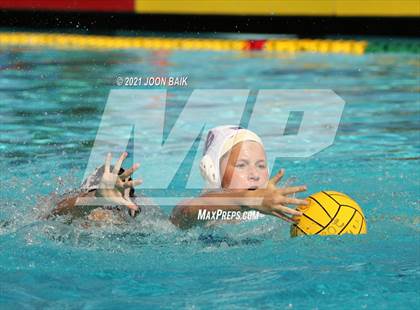 Thumbnail 2 in St. Ignatius vs Archbishop Mitty (Tri-Valley Invitational) photogallery.