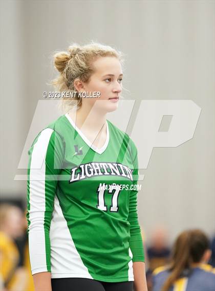 Thumbnail 3 in Lapeer vs. Plymouth (Beast of the East) photogallery.