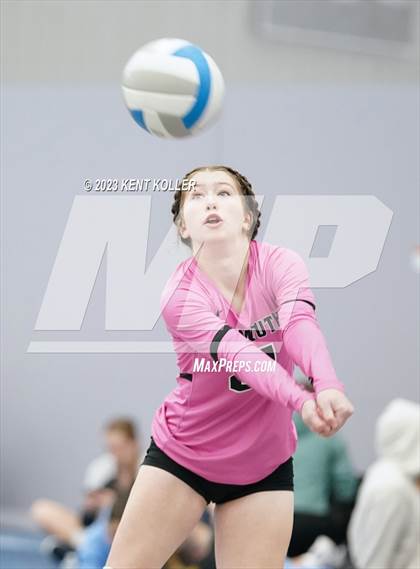 Thumbnail 2 in Lapeer vs. Plymouth (Beast of the East) photogallery.