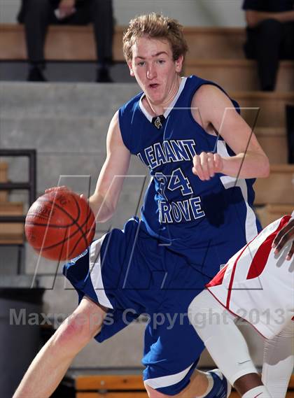Thumbnail 1 in Pleasant Grove vs Brentwood School (MaxPreps Holiday Classic) photogallery.