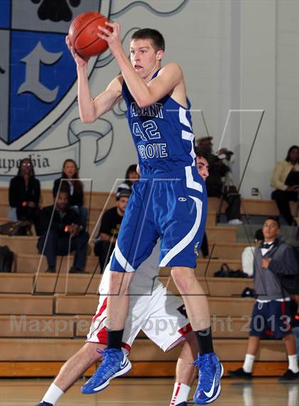 Thumbnail 1 in Pleasant Grove vs Brentwood School (MaxPreps Holiday Classic) photogallery.