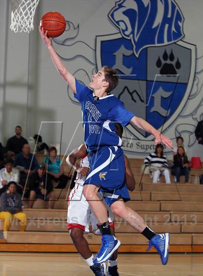 Thumbnail 3 in Pleasant Grove vs Brentwood School (MaxPreps Holiday Classic) photogallery.