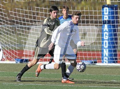 Thumbnail 3 in Joel Barlow vs. Hand (CIAC Class L Final) photogallery.