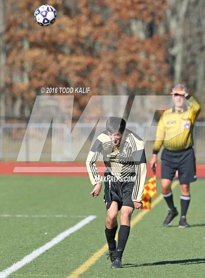 Thumbnail 3 in Joel Barlow vs. Hand (CIAC Class L Final) photogallery.
