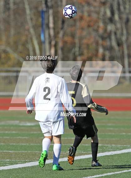 Thumbnail 1 in Joel Barlow vs. Hand (CIAC Class L Final) photogallery.