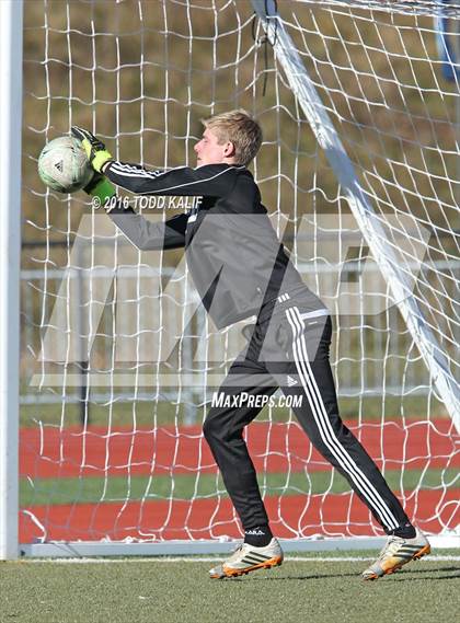 Thumbnail 1 in Joel Barlow vs. Hand (CIAC Class L Final) photogallery.