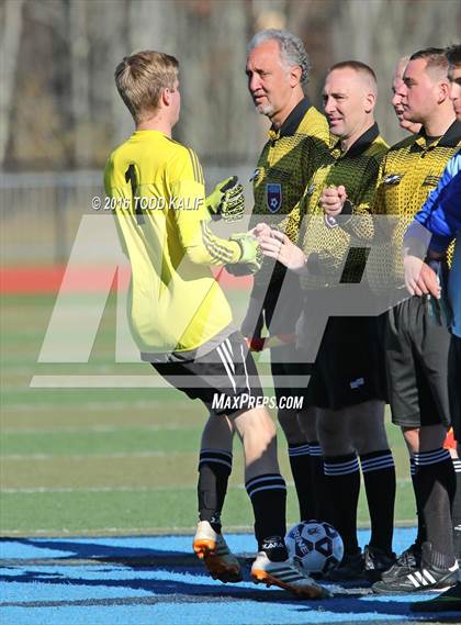 Thumbnail 3 in Joel Barlow vs. Hand (CIAC Class L Final) photogallery.
