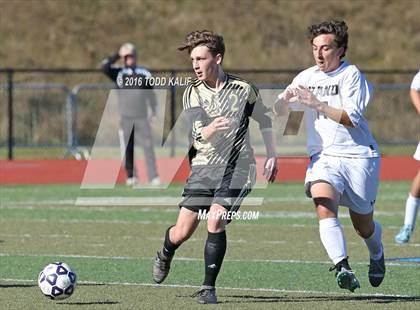 Thumbnail 2 in Joel Barlow vs. Hand (CIAC Class L Final) photogallery.