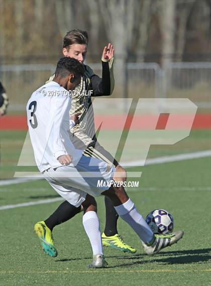 Thumbnail 1 in Joel Barlow vs. Hand (CIAC Class L Final) photogallery.