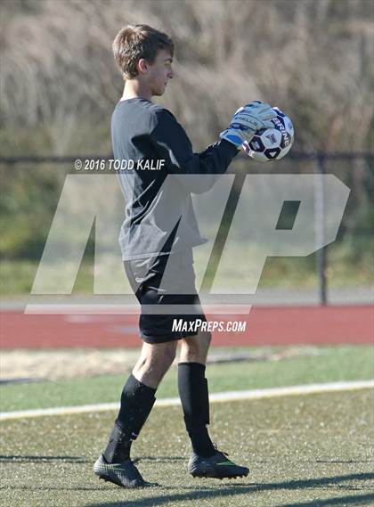 Thumbnail 3 in Joel Barlow vs. Hand (CIAC Class L Final) photogallery.