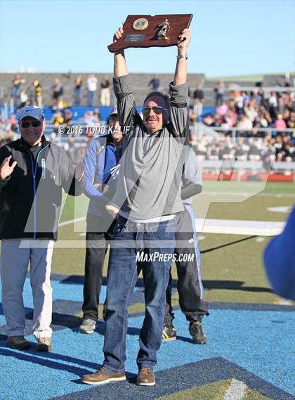 Thumbnail 3 in Joel Barlow vs. Hand (CIAC Class L Final) photogallery.