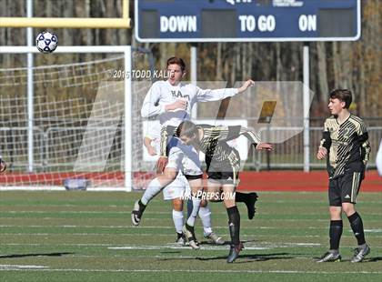 Thumbnail 2 in Joel Barlow vs. Hand (CIAC Class L Final) photogallery.
