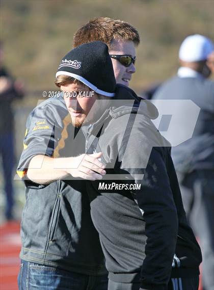 Thumbnail 2 in Joel Barlow vs. Hand (CIAC Class L Final) photogallery.