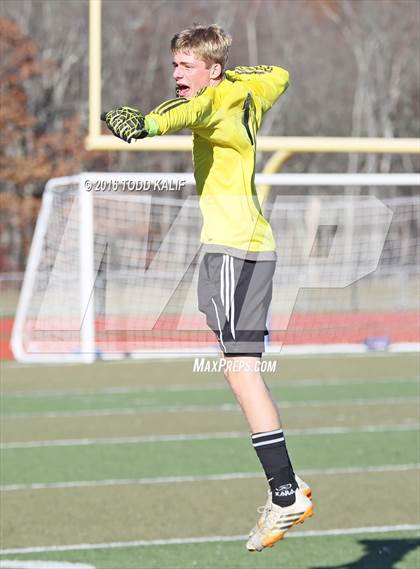 Thumbnail 2 in Joel Barlow vs. Hand (CIAC Class L Final) photogallery.