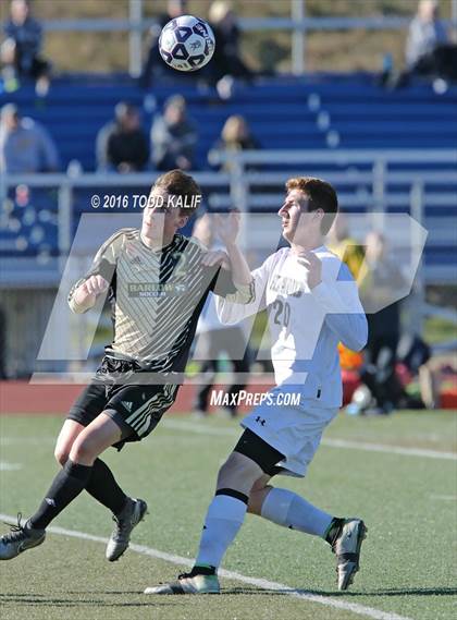 Thumbnail 1 in Joel Barlow vs. Hand (CIAC Class L Final) photogallery.