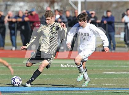 Thumbnail 2 in Joel Barlow vs. Hand (CIAC Class L Final) photogallery.