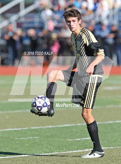 Thumbnail 1 in Joel Barlow vs. Hand (CIAC Class L Final) photogallery.