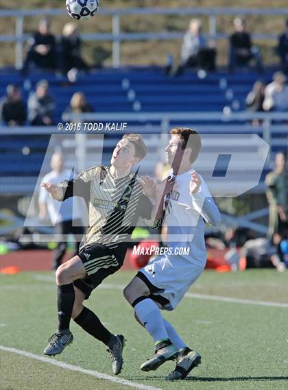 Thumbnail 3 in Joel Barlow vs. Hand (CIAC Class L Final) photogallery.