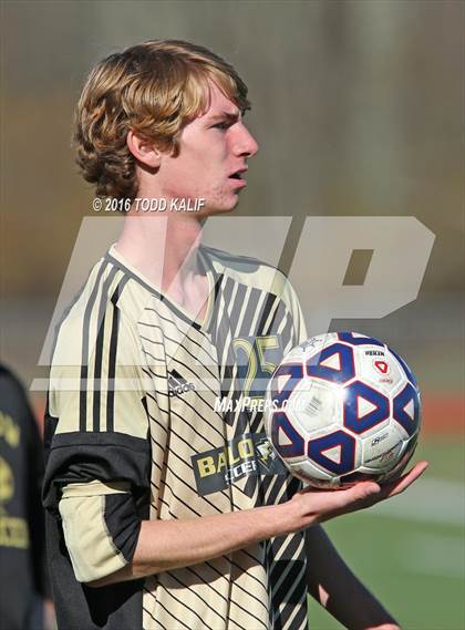 Thumbnail 3 in Joel Barlow vs. Hand (CIAC Class L Final) photogallery.
