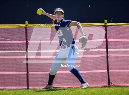 Thumbnail 2 in Woodbridge vs. Warren photogallery.