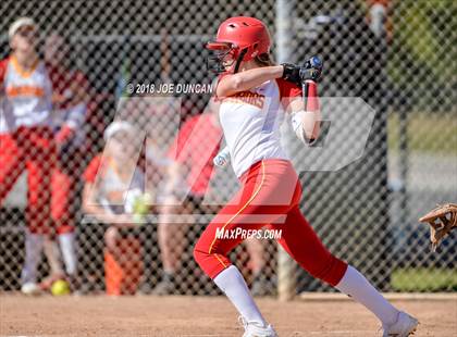 Thumbnail 2 in Woodbridge vs. Warren photogallery.