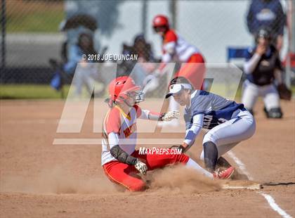 Thumbnail 3 in Woodbridge vs. Warren photogallery.