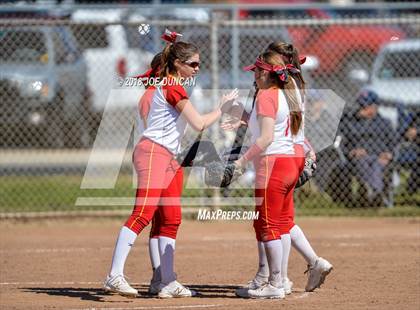 Thumbnail 1 in Woodbridge vs. Warren photogallery.