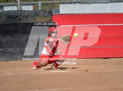 Thumbnail 1 in Woodbridge vs. Warren photogallery.