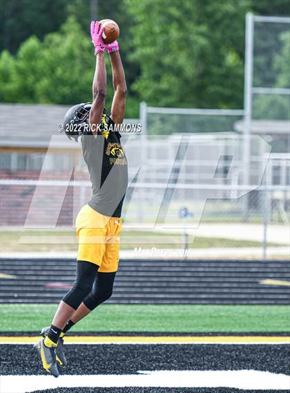 Thumbnail 3 in Montgomery Central vs Douglas Byrd (Montgomery Central 1st Annual 7 on 7 Air Raid Classic) photogallery.