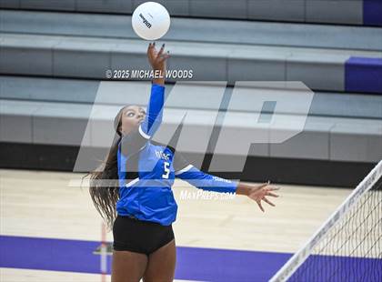 Thumbnail 2 in Rogers @ Fayetteville photogallery.