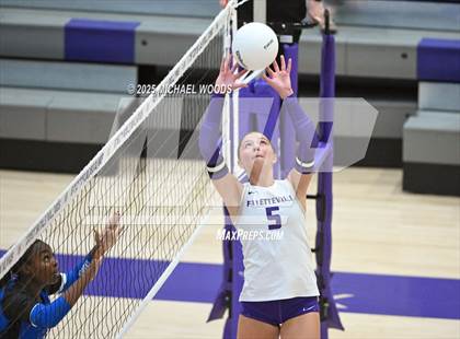 Thumbnail 2 in Rogers @ Fayetteville photogallery.