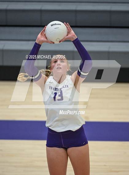 Thumbnail 3 in Rogers @ Fayetteville photogallery.