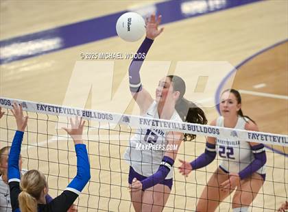 Thumbnail 3 in Rogers @ Fayetteville photogallery.