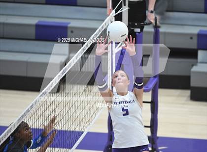 Thumbnail 1 in Rogers @ Fayetteville photogallery.