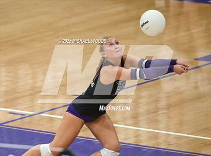 Thumbnail 2 in Rogers @ Fayetteville photogallery.