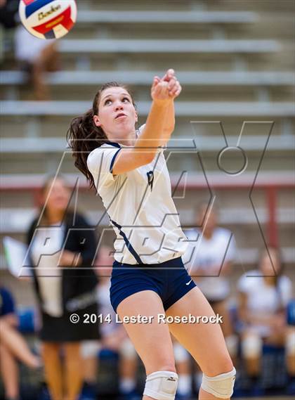 Thumbnail 3 in Reagan vs O'Connor photogallery.