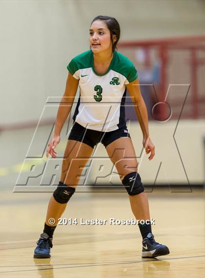 Thumbnail 1 in Reagan vs O'Connor photogallery.