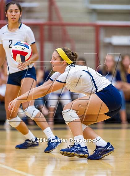 Thumbnail 2 in Reagan vs O'Connor photogallery.