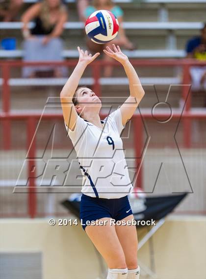 Thumbnail 1 in Reagan vs O'Connor photogallery.