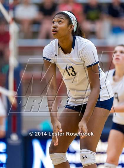 Thumbnail 2 in Reagan vs O'Connor photogallery.