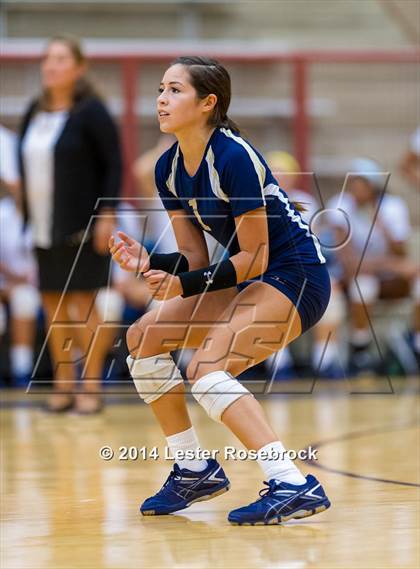Thumbnail 2 in Reagan vs O'Connor photogallery.