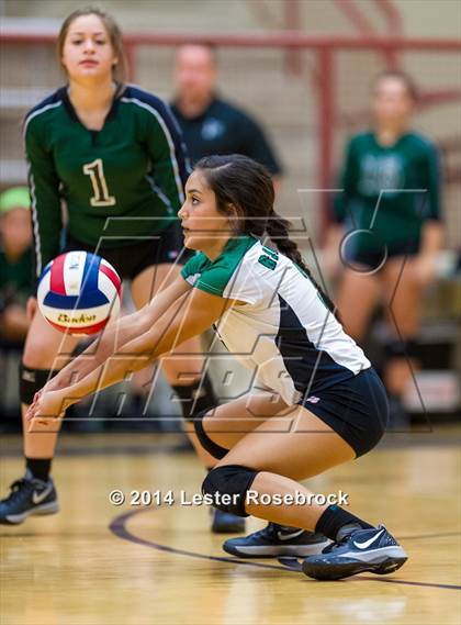 Thumbnail 3 in Reagan vs O'Connor photogallery.